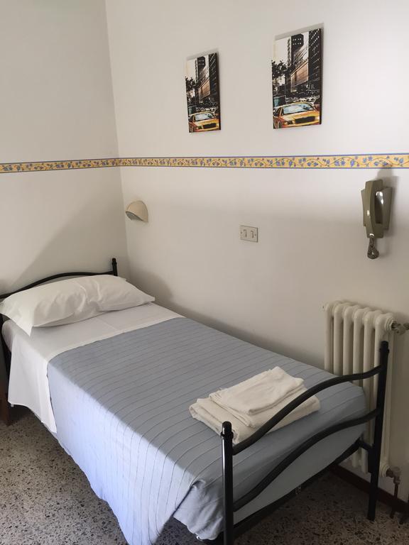 Hotel Zaghini Rimini Chambre photo