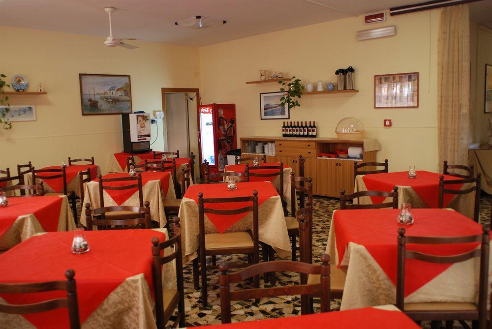 Hotel Zaghini Rimini Extérieur photo