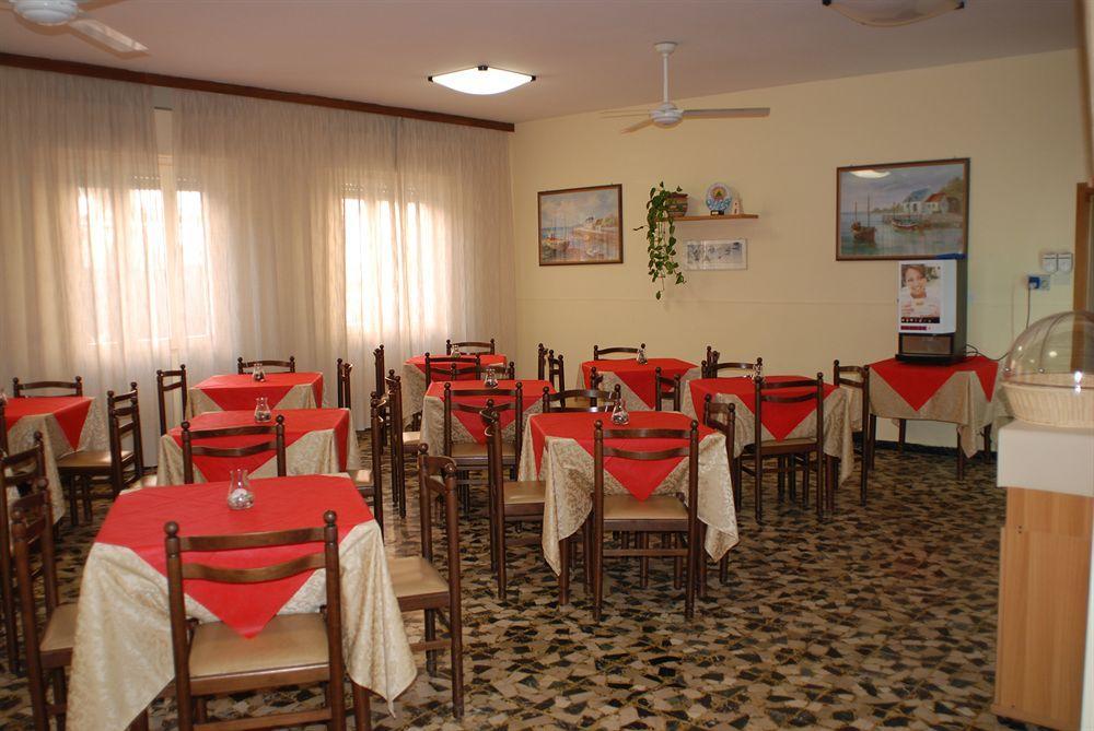 Hotel Zaghini Rimini Extérieur photo