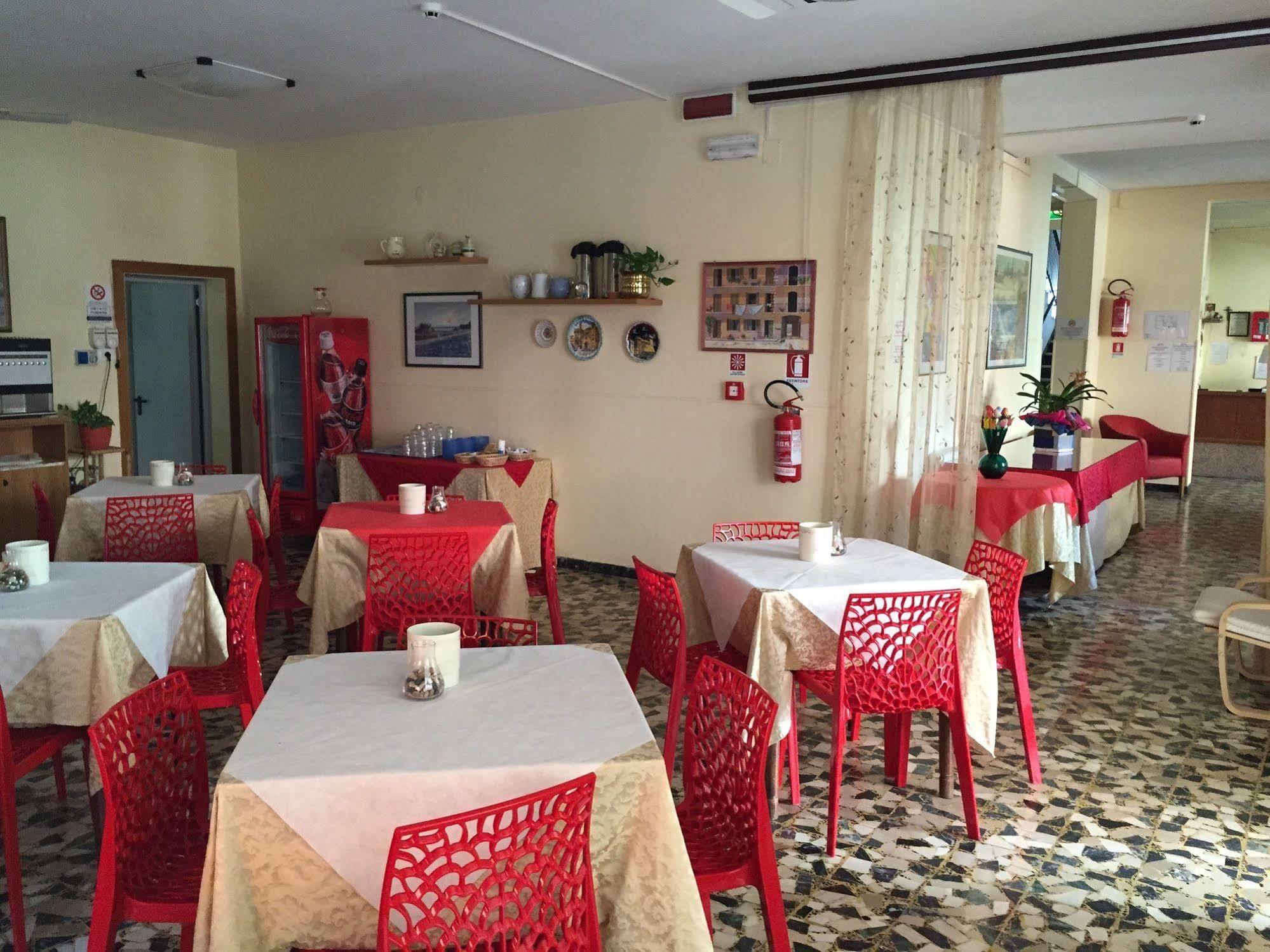 Hotel Zaghini Rimini Extérieur photo