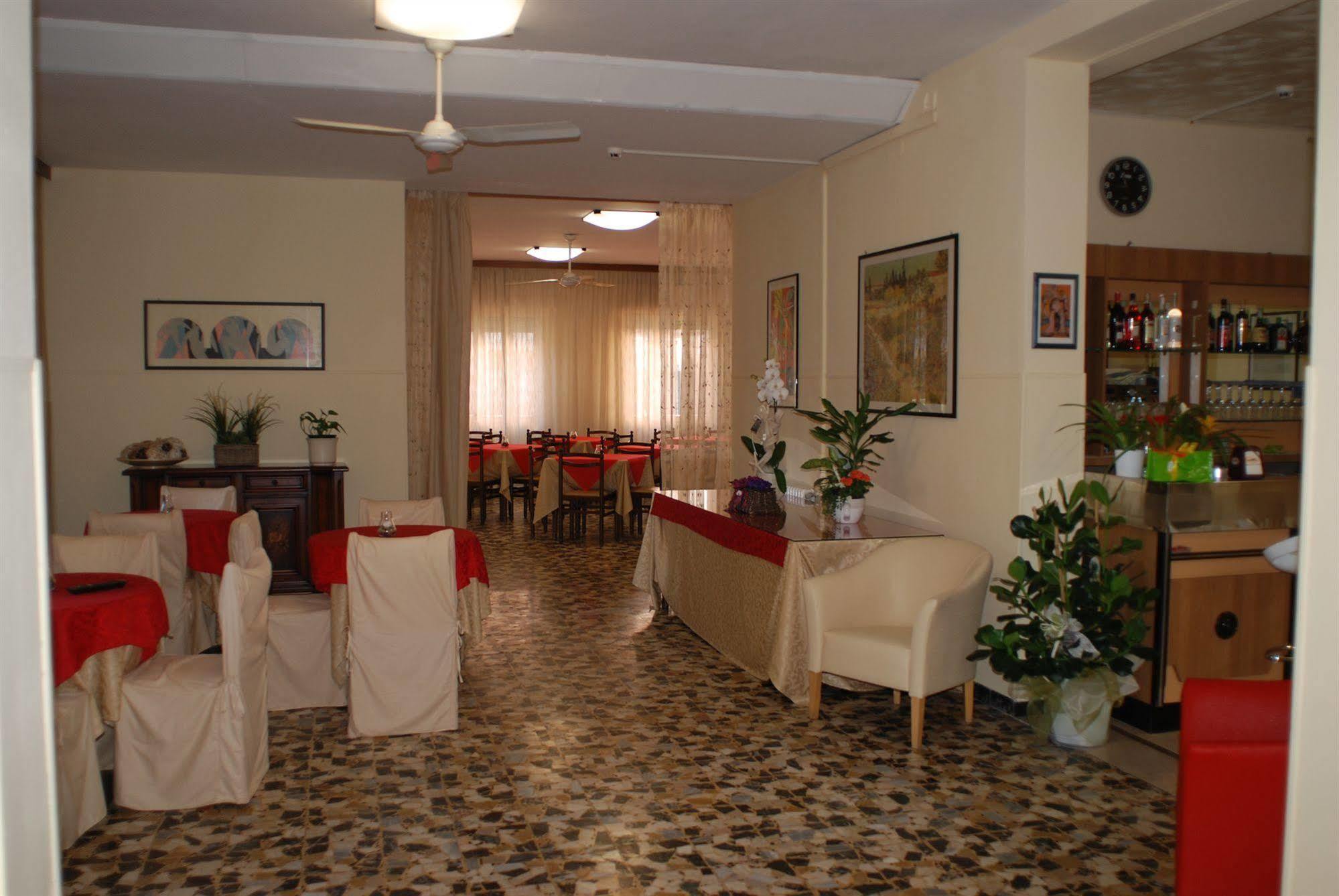 Hotel Zaghini Rimini Extérieur photo