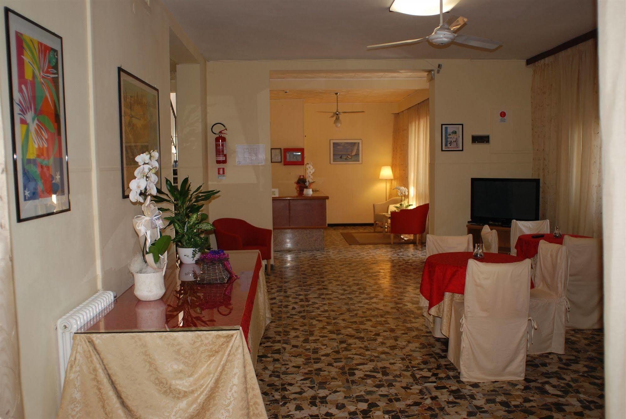Hotel Zaghini Rimini Extérieur photo