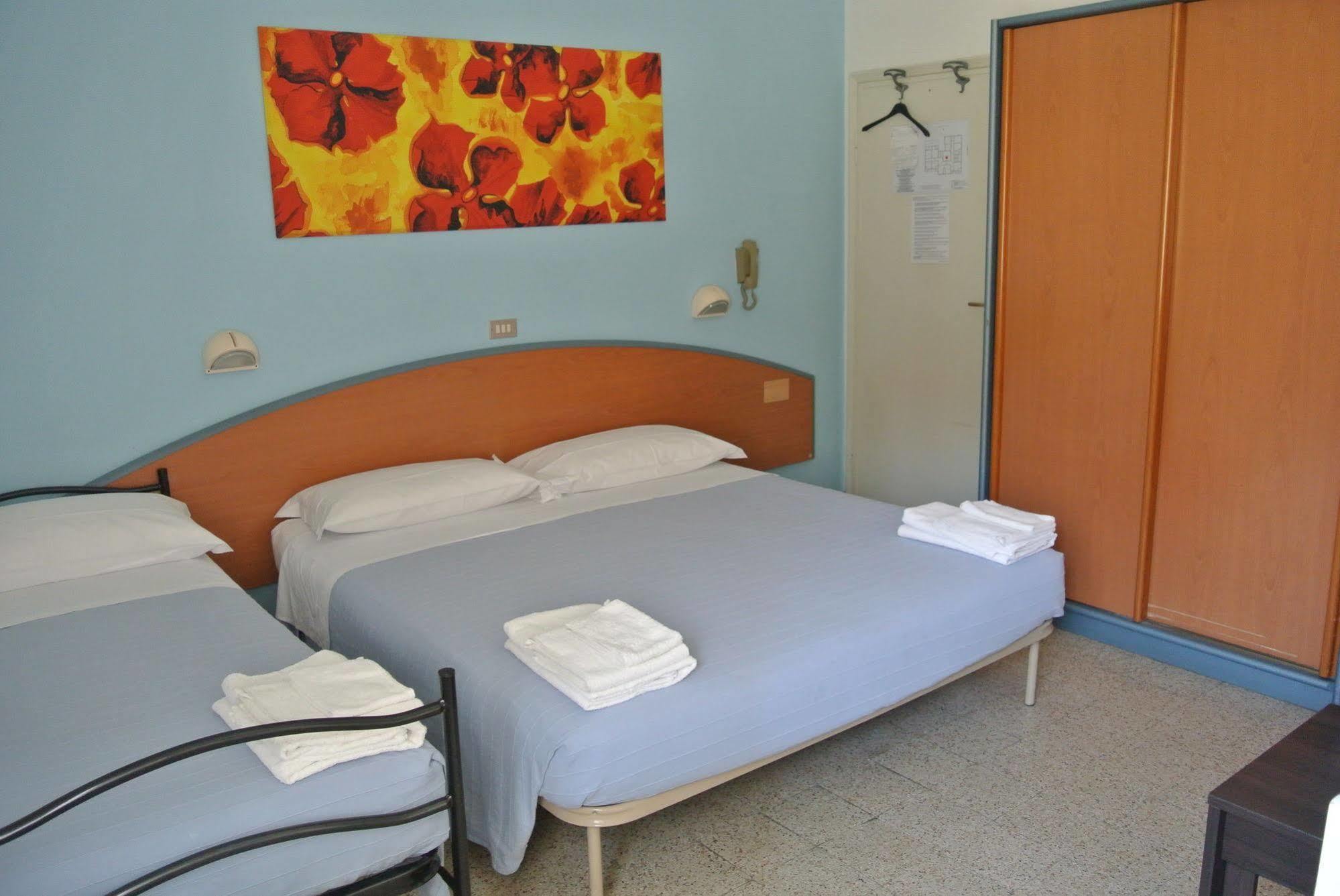 Hotel Zaghini Rimini Extérieur photo